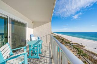 Beach Bliss Family Beachfront Living - 3