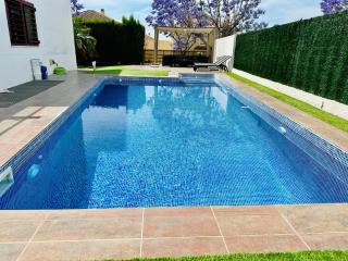Luxury 6-bedroom villa with pool and gardens - Montequinto - 7