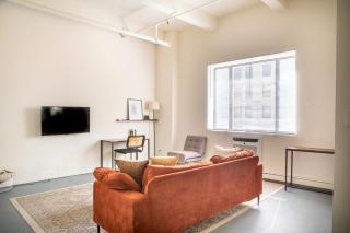 Westown Studio Apt Near Fiserv Baird and Theater District - Milwaukee - 9