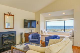 Neel Nirvana - Deck With BBQ & Community Pool - Sea Ranch - 9