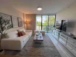 Designer Living in Brickell - 0
