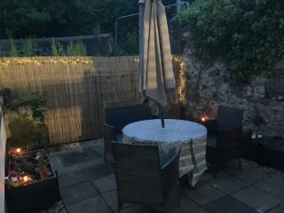 OMalleys Town House - 1