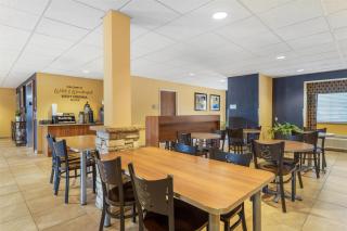 SureStay Plus Hotel by Best Western Keyser - Keyser - 4