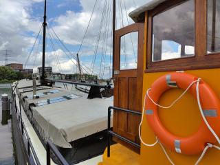 Charmante kapiteinshut op historisch schip De Hoop - Amsterdam - 6