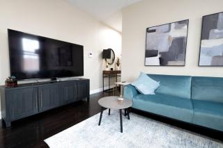 Stylish 3BR 2BA steps from Central Park with laundry - New York - 8