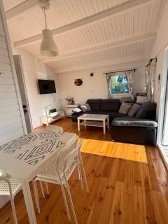 Domek z widokiem na jezioro - 8