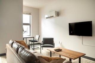 Deer District Studio Apt JC3 - One Block from Fiserv and Baird - 0