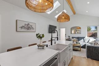 The Oaks, Stylish Luxury Stay, Fire Pit & Patio - 9