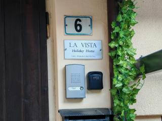 La Vista - 2