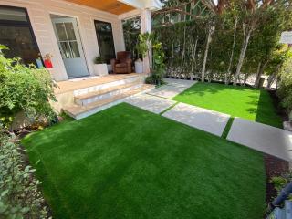 Contemporary Guest Studio with Roof-top Deck Walk to Santa Monica Beach - 8