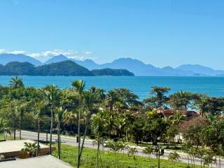 Apt Toninhas 4 min a pé até a praia, piscina, churrasqueira e ar condicionado - 0