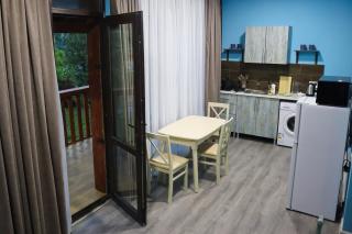 Calm Home Apartment - 0