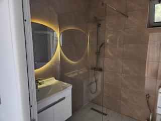 Thomaroom - Himare - 0