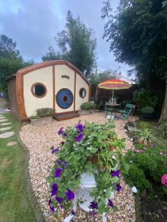 Tyluna Cornish Glamping Cabin - 0