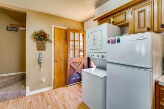 Hike, Bike and Ski Red River Condo with Spa Access - Red River - 4