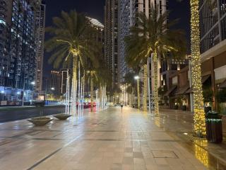 Serenity Suite Stylish 2BR Pool & Fitness Perks - 8