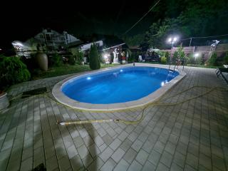 VAIAS Apartamente cu Terasa si Vedere Munte - 9