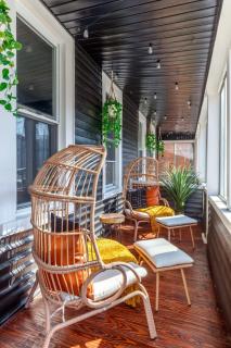 Prime Location Top Rated Clean Parking Free! - Columbus - 9
