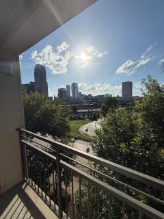 Luxury 1B1B With City View - Dallas - 6