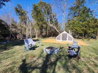 Camping on a Farm - Fredericksburg - 2