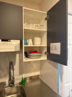 Sand Pebbles Inn - 2