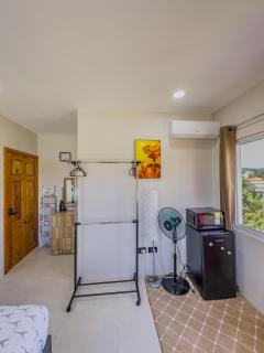Azahyah Lumiere Suite - 12min from UVF Airport - 9