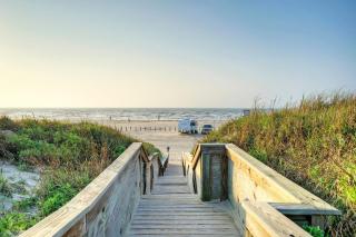 Ocean View Escape w Boardwalk Pool Access Point Break by AvantStay - 6