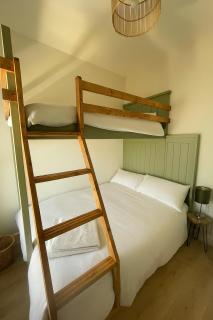 Coastal Town House - 40 Portrush - Portrush - 1