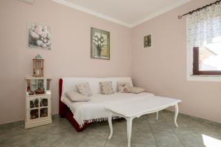 Apartment Barbat 16723b - Rab - 2