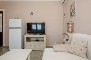 Apartment Barbat 16723b - Rab - 1