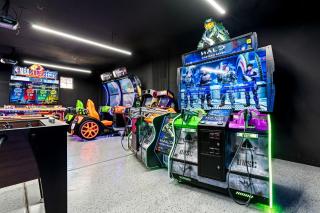 Da Spidey House: Waterslide, 100K Gameroom, Pickleball, Bocceball, & More - Indio - 1