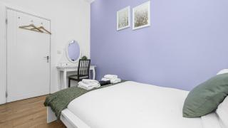 Brilliant 2 Bedrooms Flat Next to The Station - 4
