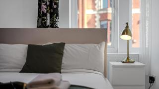 Brilliant 2 Bedrooms Flat Next to The Station - 2