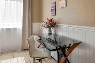 Yosemite-bound, Fun at the lake, Spacious & stylish 6 Bdr home with game room - 3