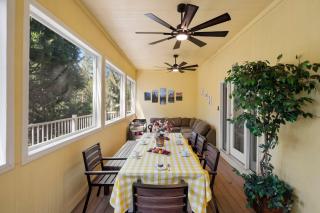 Yosemite-bound, Fun at the lake, Spacious & stylish 6 Bdr home with game room - 8