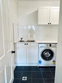 Stunning Keppel St Federation Cottage - 9