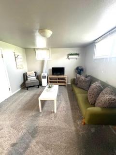 Cozy basement apartment - blocks from Old Town - Pocatello - 5