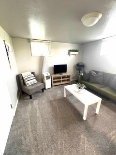 Cozy basement apartment - blocks from Old Town - Pocatello - 3