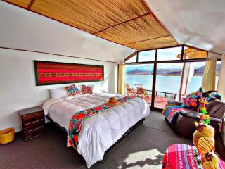 Titicaca uros floating lodge - Puno - 7