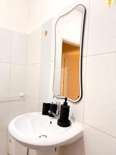 Charming T1 in Historic Building-Near Luanda Bay - 4