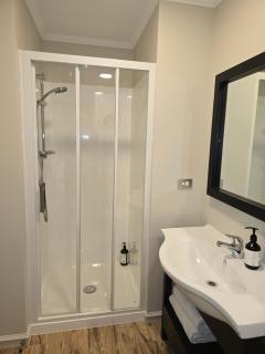 Studio 26 - One Bedroom Place with Pool - 5