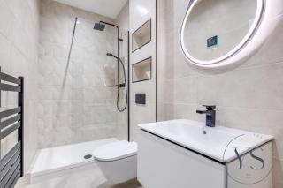 4BR Penthouse Birmingham Parking Games Room WiFi - Birmingham - 6