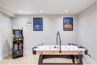4BR Apt in Central Birmingham Games Room & Free Parking - 9