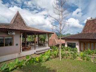 Tebola Village Resort Managed by CPM Bali - Sidemen - 9