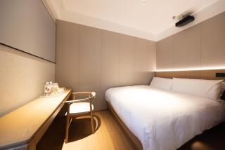 Beijing Tangfu Hotel - located in the city center adjacent to the subway station close to Nanluoguxiang Gulou Lama Temple Tiananmen Square Forbidden City Temple of Heaven providing laundry car rental and ticketing services - Peking - 8
