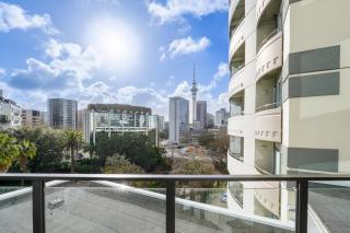 Stylish 2-Bedroom Apartment in Central Auckland - Auckland - 0