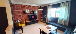 Budget-Friendly Apartment Near AirPort - 0