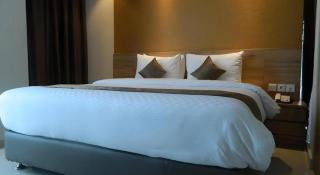 Wing Hotel Kualanamu Airport - 2
