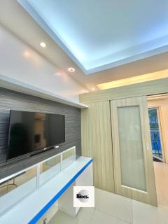 Direct to pool unit Shore Residences Condominium MOA Complex - Manila - 1