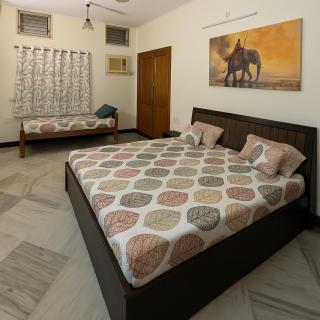 Classic 4 BHK - 0